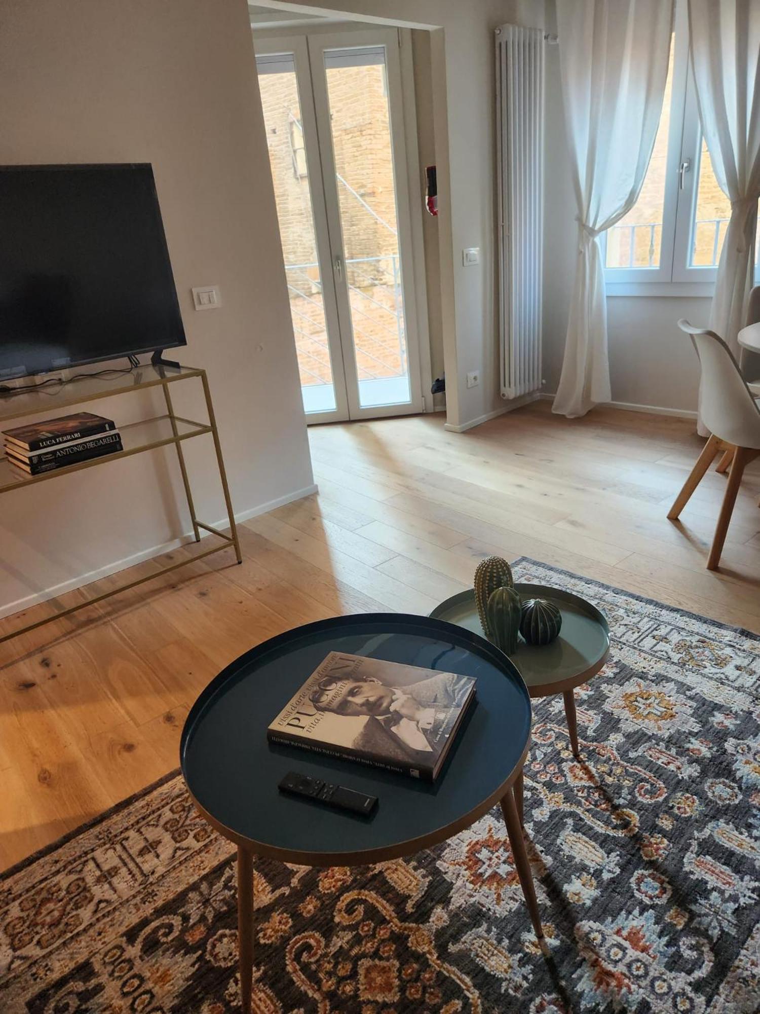 מודנה Dei Gallucci Apartment B&B מראה חיצוני תמונה